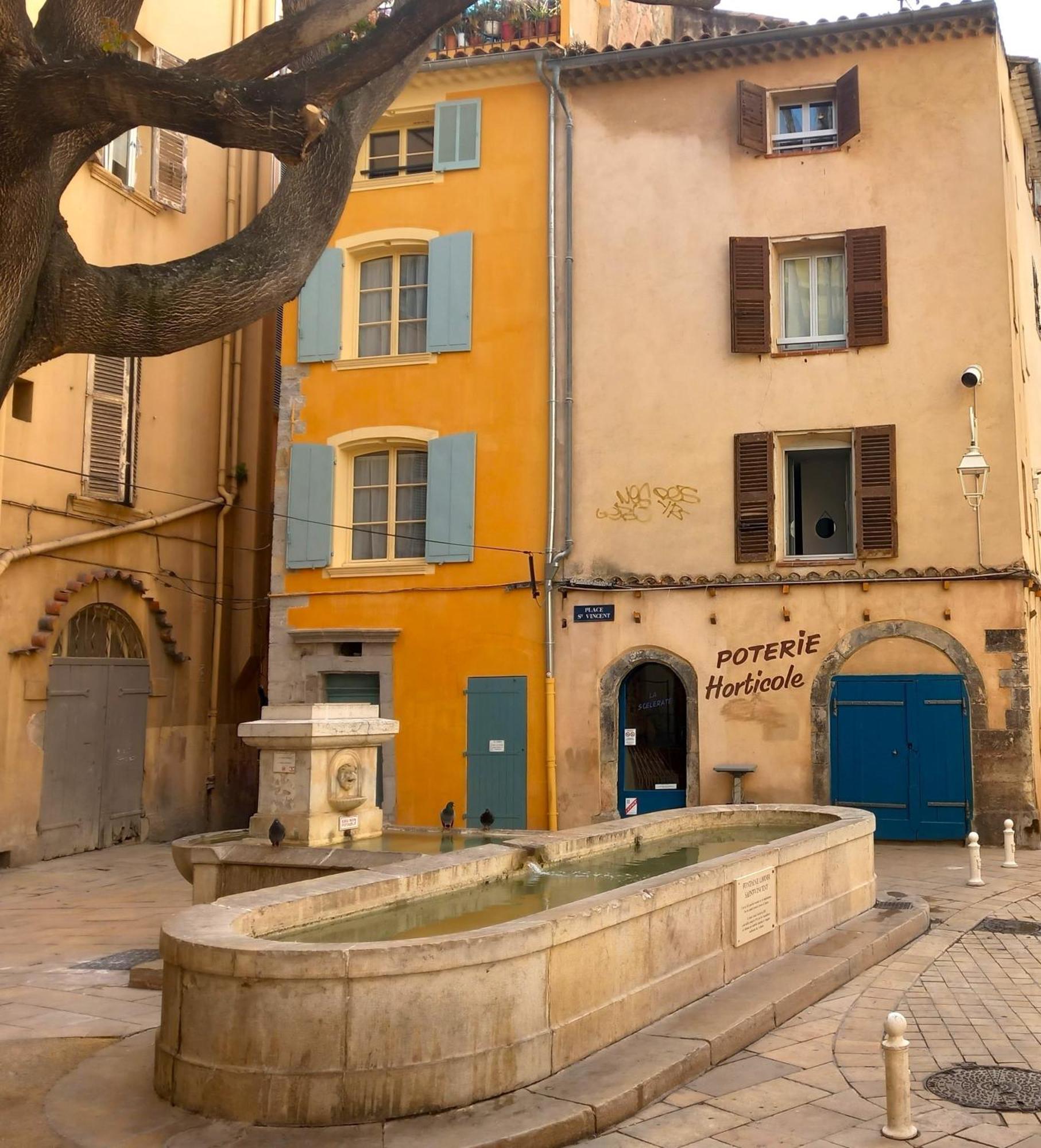 #2 Studio # Place Charmante Toulon Exterior photo