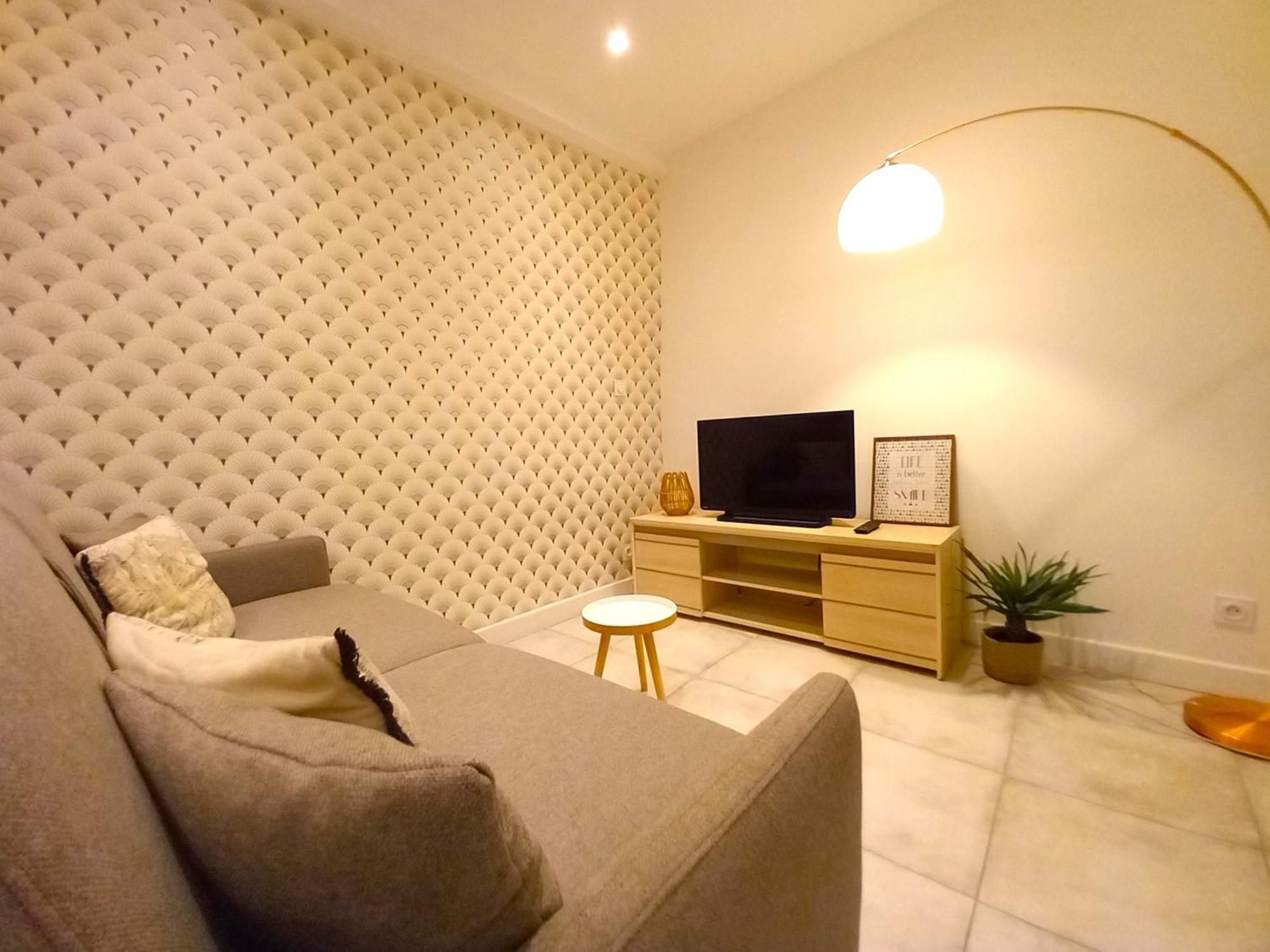 #2 Studio # Place Charmante Toulon Exterior photo
